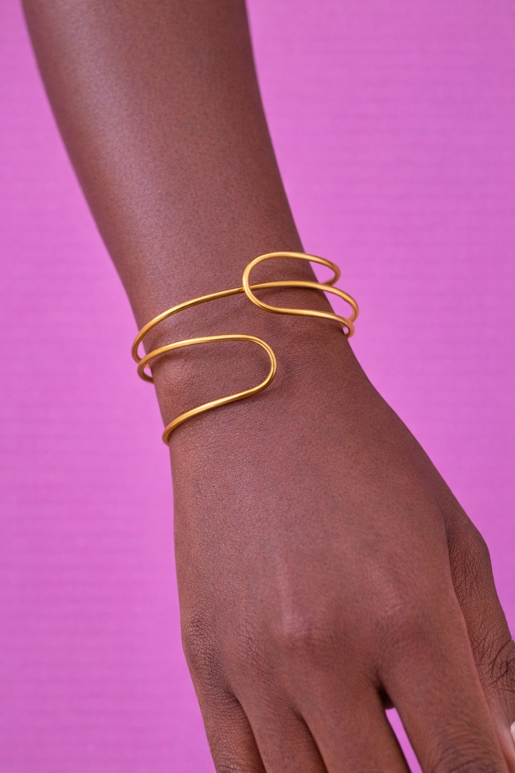 Sculpted Wave Minimal Cuff
